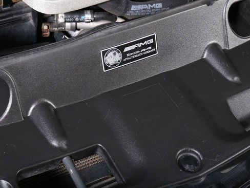 Used 2013 Mercedes-Benz C 63 AMG Coupe w/ Multimedia Pkg image 9