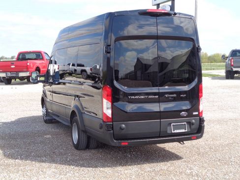 Used 2024 Ford Transit 350 XLT RWD image 8