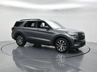 Certified 2025 Ford Explorer ST-Line AWD/4WD video 3