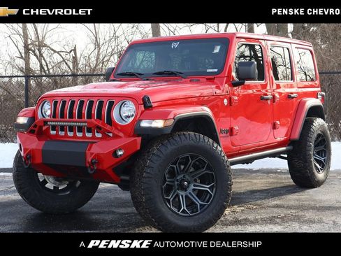 Used 2022 Jeep Wrangler Unlimited Sahara image 1