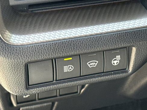 Used 2023 Toyota Prius XLE FWD image 22