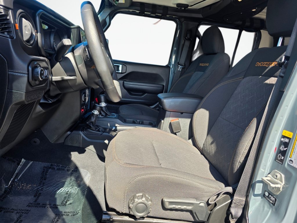 Used 2025 Jeep Gladiator Mojave w/ Convenience Group AWD/4WD image 11