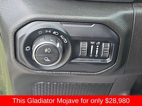 Used 2022 Jeep Gladiator Mojave image 33