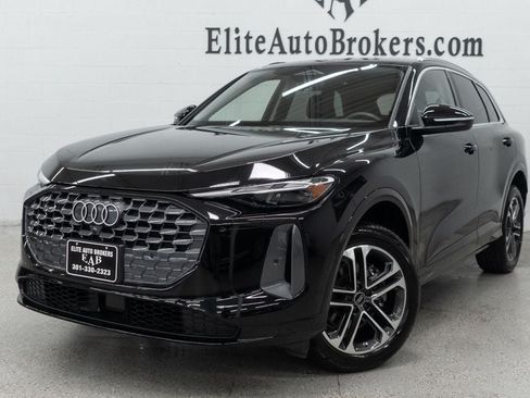 Used 2025 Audi Q5 Premium AWD/4WD image 54