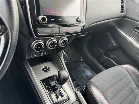 Used 2024 Mitsubishi Outlander Sport SE image 13