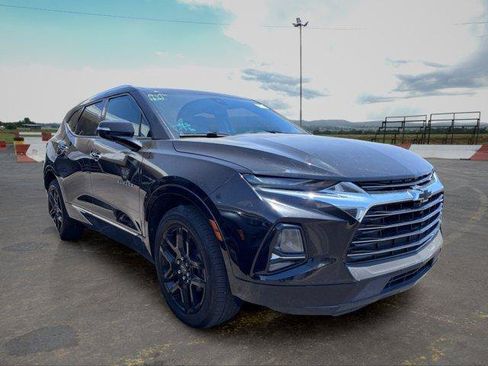 Used 2019 Chevrolet Blazer Premier w/ Driver Confidence II Package FWD image 2