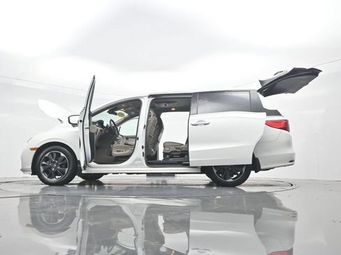 Used 2022 Honda Odyssey Elite image 46