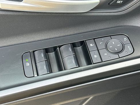 New 2026 Subaru Solterra AWD/4WD image 12