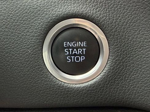 Used 2024 Toyota Tundra Limited w/ Power Package AWD/4WD image 21