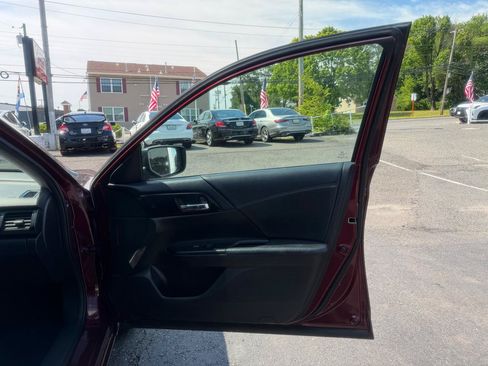 Used 2013 Honda Accord Sport image 21