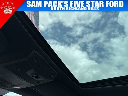 Used 2015 Ford F150 Platinum w/ Equipment Group 701A Luxury image 16