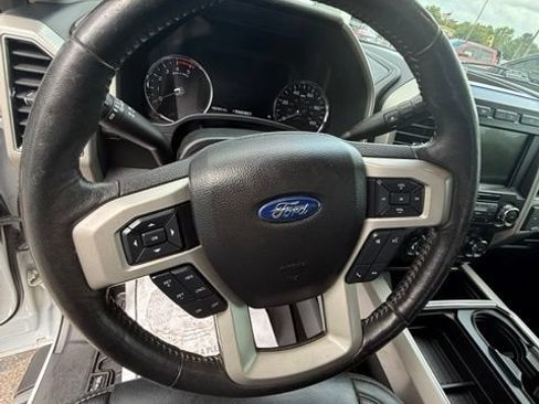 Used 2019 Ford F350 Lariat w/ Lariat Ultimate Package AWD/4WD image 12