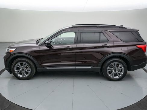 Certified 2022 Ford Explorer XLT w/ Equipment Group 202A AWD/4WD image 8
