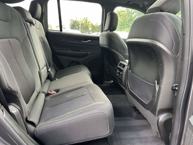 Certified 2025 Jeep Grand Cherokee Laredo X w/ Luxury Tech Group I AWD/4WD image 24