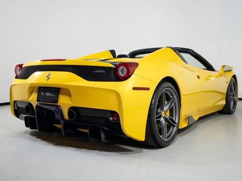 Used 2015 Ferrari 458 Speciale A image 12
