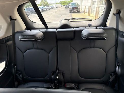 Used 2024 Honda Pilot Elite image 10