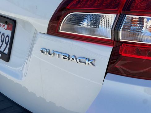 Used 2019 Subaru Outback 2.5i Limited w/ Popular Package #2 AWD/4WD image 25