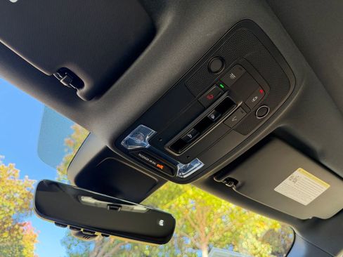 Used 2025 Audi Q3 2.0T Premium image 26