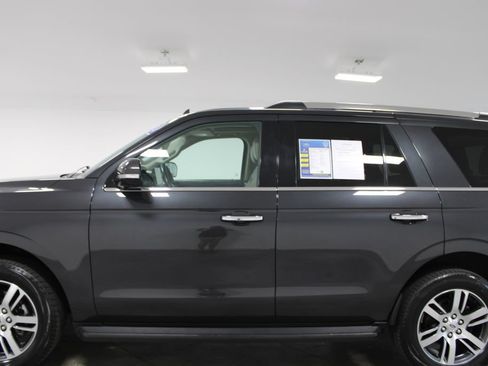 Used 2024 Ford Expedition Limited RWD image 6