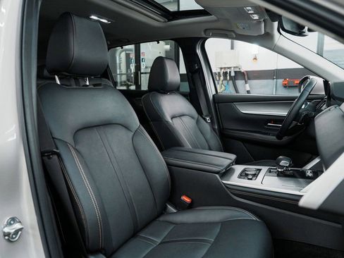 Used 2024 MAZDA CX-90 Plug-In Hybrid w/ Preferred image 40