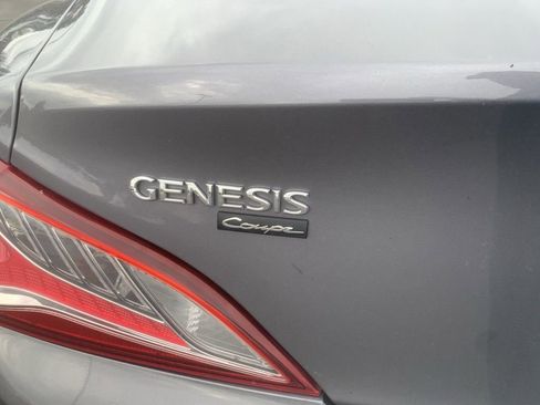 Used 2014 Hyundai Genesis 2.0T image 7