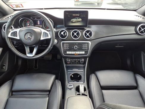 Used 2018 Mercedes-Benz CLA 250 4MATIC image 15