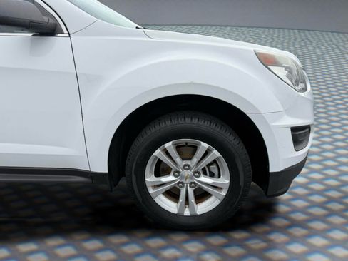Used 2017 Chevrolet Equinox LS FWD image 10
