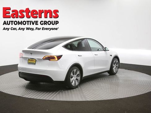 Used 2022 Tesla Model Y Long Range AWD/4WD image 35