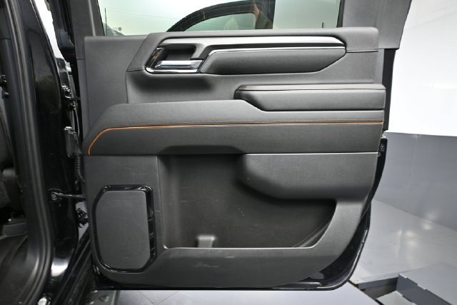 Used 2024 GMC Sierra 2500 AT4 w/ Technology Package AWD/4WD image 35