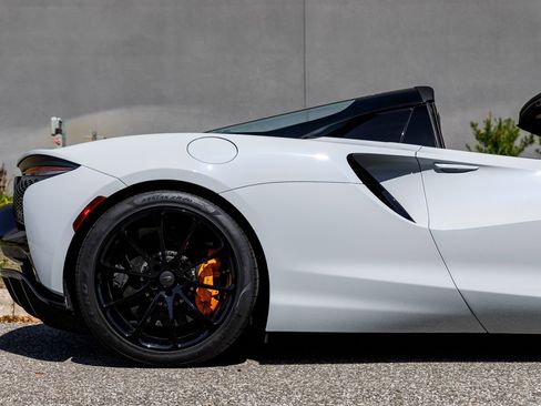 New 2025 McLaren Artura Spider image 24