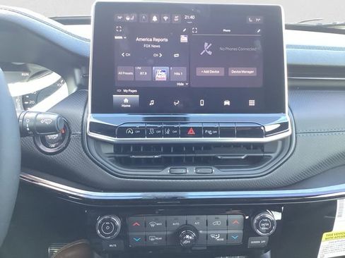 New 2026 Jeep Compass Limited image 11