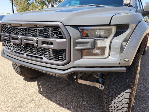 Used 2018 Ford F150 Raptor w/ Equipment Group 802A Luxury AWD/4WD image 10
