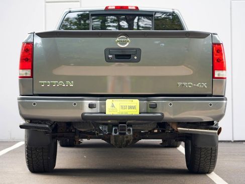 Used 2015 Nissan Titan PRO-4X AWD/4WD image 10