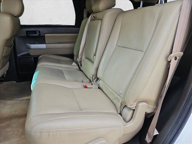 Used 2008 Toyota Sequoia SR5 RWD image 18