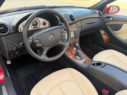 Used 2007 Mercedes-Benz CLK 350 Cabriolet image 10