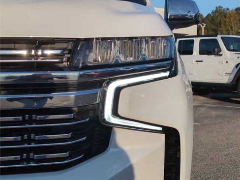 Used 2023 Chevrolet Suburban Premier w/ Premium Package image 34