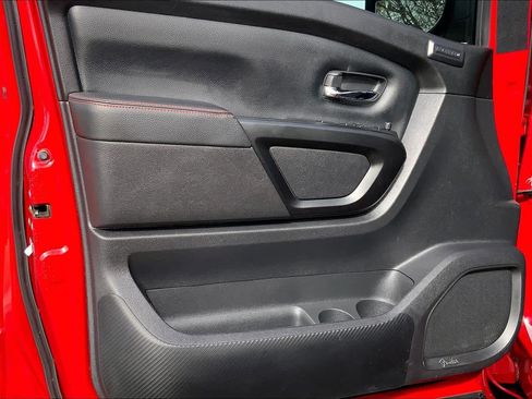 Used 2022 Nissan Titan PRO-4X w/ Pro-4x Convenience Package image 22