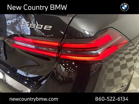 New 2027 BMW 550e xDrive AWD/4WD image 32