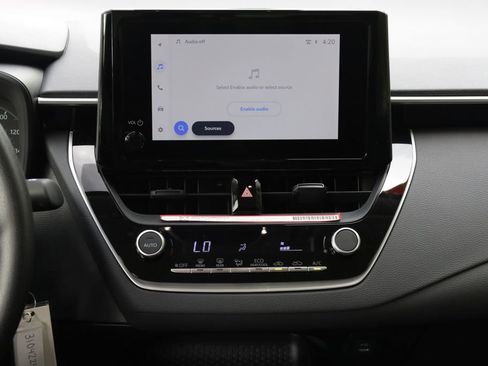 Used 2025 Toyota Corolla LE FWD image 6
