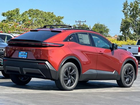 New 2026 Toyota C-HR AWD/4WD image 4
