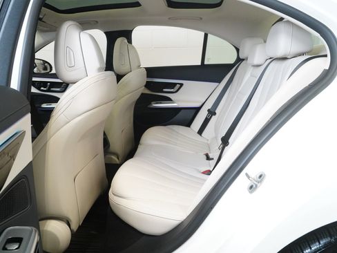 Used 2026 Mercedes-Benz E 350 4MATIC Sedan image 13