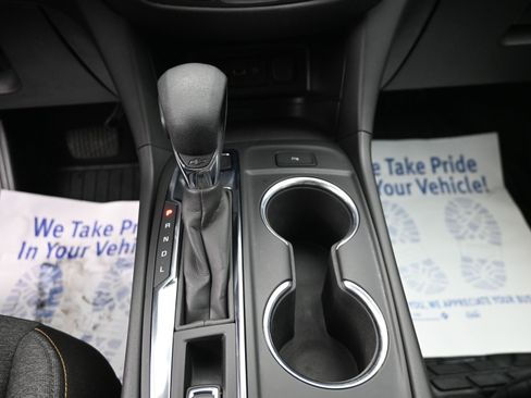 Used 2023 Chevrolet Equinox LT image 19