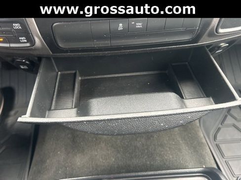 Used 2017 RAM 1500 Express image 32