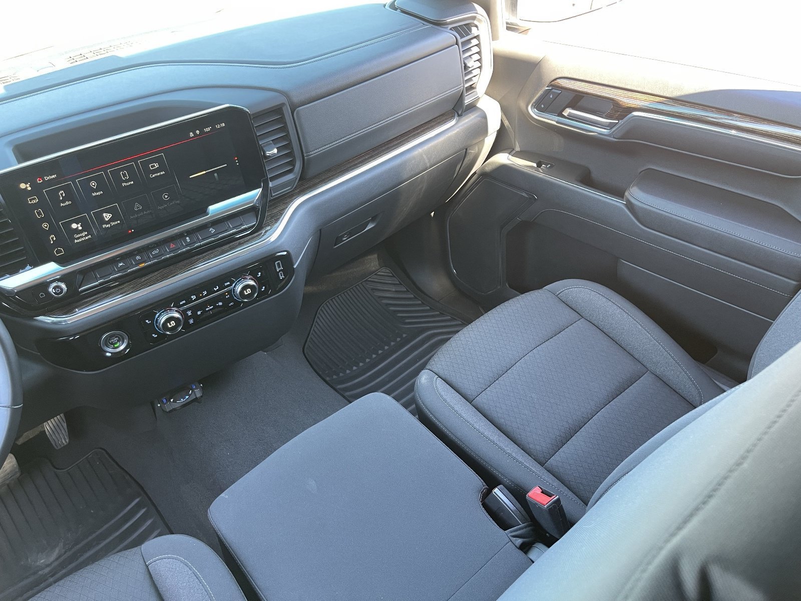 Used 2023 GMC Sierra 1500 Elevation w/ X31 Off-Road Package AWD/4WD image 17