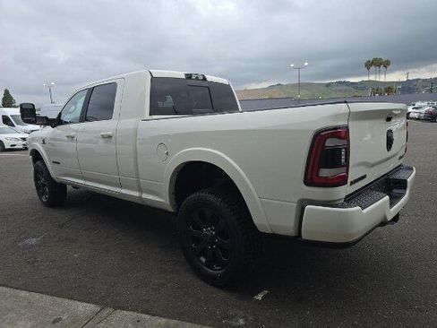 Used 2022 RAM 2500 Laramie w/ Night Edition image 6