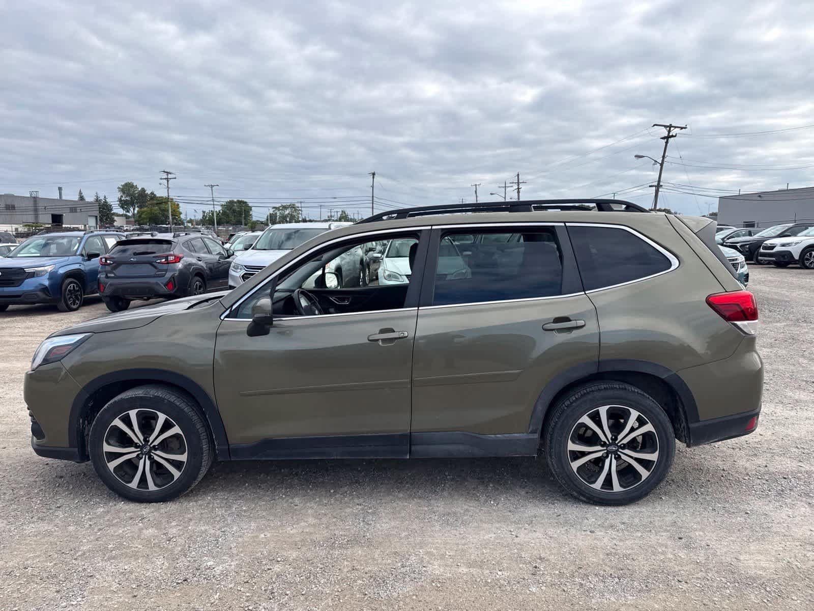 Used 2023 Subaru Forester Limited w/ Popular Package #2 AWD/4WD image 12