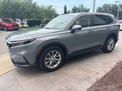 Used 2025 Honda CR-V EX image 8
