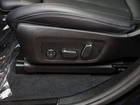 Used 2025 BMW X4 xDrive30i w/ Premium Package image 22