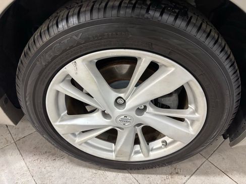 Used 2014 Nissan Altima 2.5 SV image 9