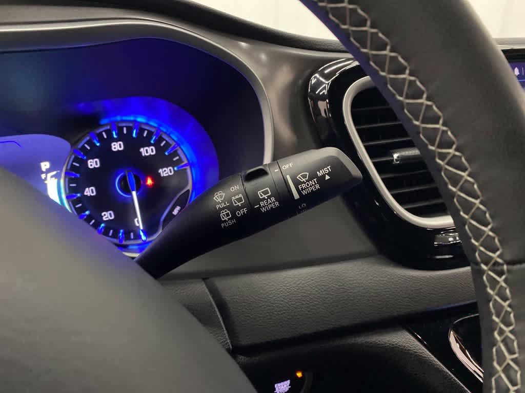 Used 2025 Chrysler Pacifica Select FWD image 21